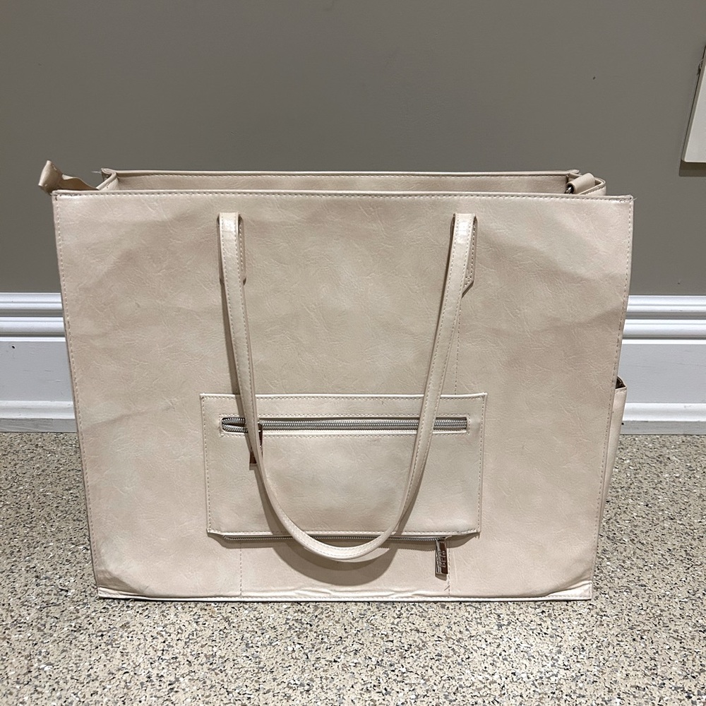 Beis Large Work Tote in Beige - Lightly Used! - Picture 3 of 4